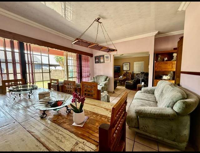 3 BEDROOM HOUSE FOR SALE IN VANDERBIJLPARK SE 6